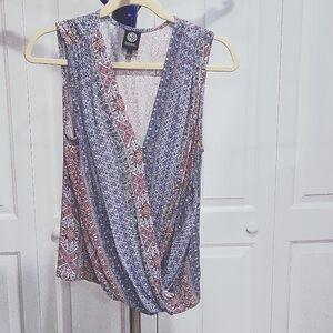 Like new tank top with colorful pattern, size Large, Bobeau